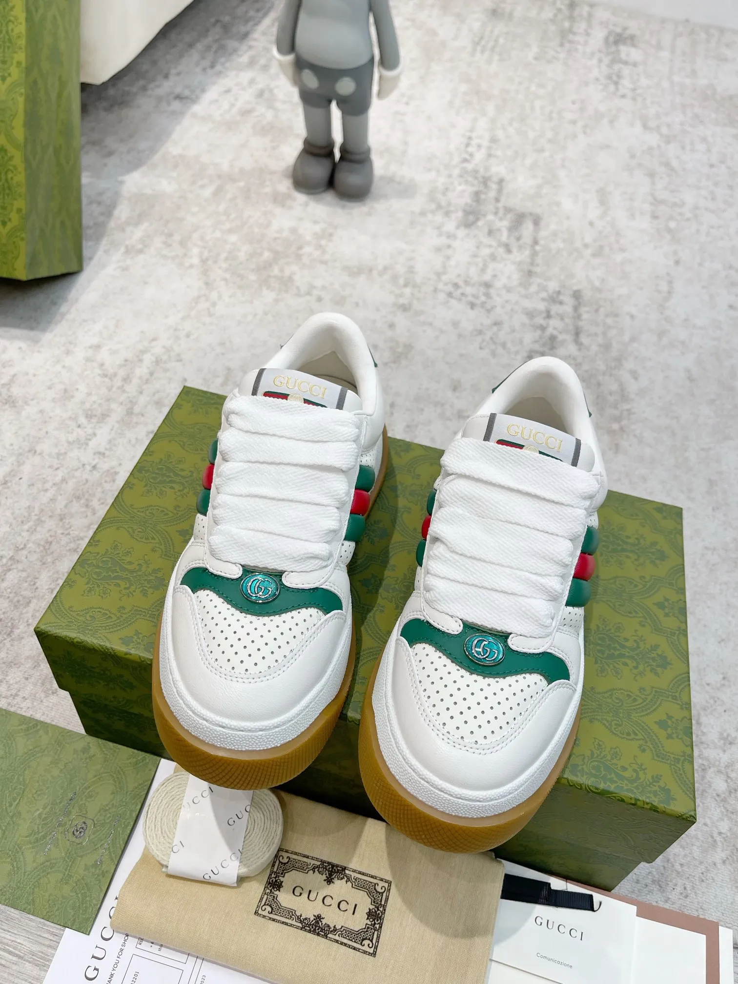 👟👟Ex-factory price 660👟👟Gucci's latest chubby thick-soled dirty shoes~~couple casual shoes, 6cm height-increasing shoes~~ The upper is stained cowhide stitched with classic double G cloth fabric, the terry cloth is delicate and sweat-absorbent and breathable, the foot pad is integrated with latex injection molding, 6cm thick T👟👟Ex-factory price U two-color sole✅ 35-40